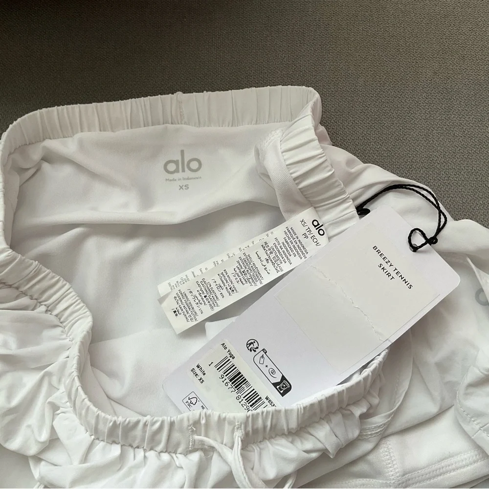 Alo Yoga Breezy Tennis Skirt White XS